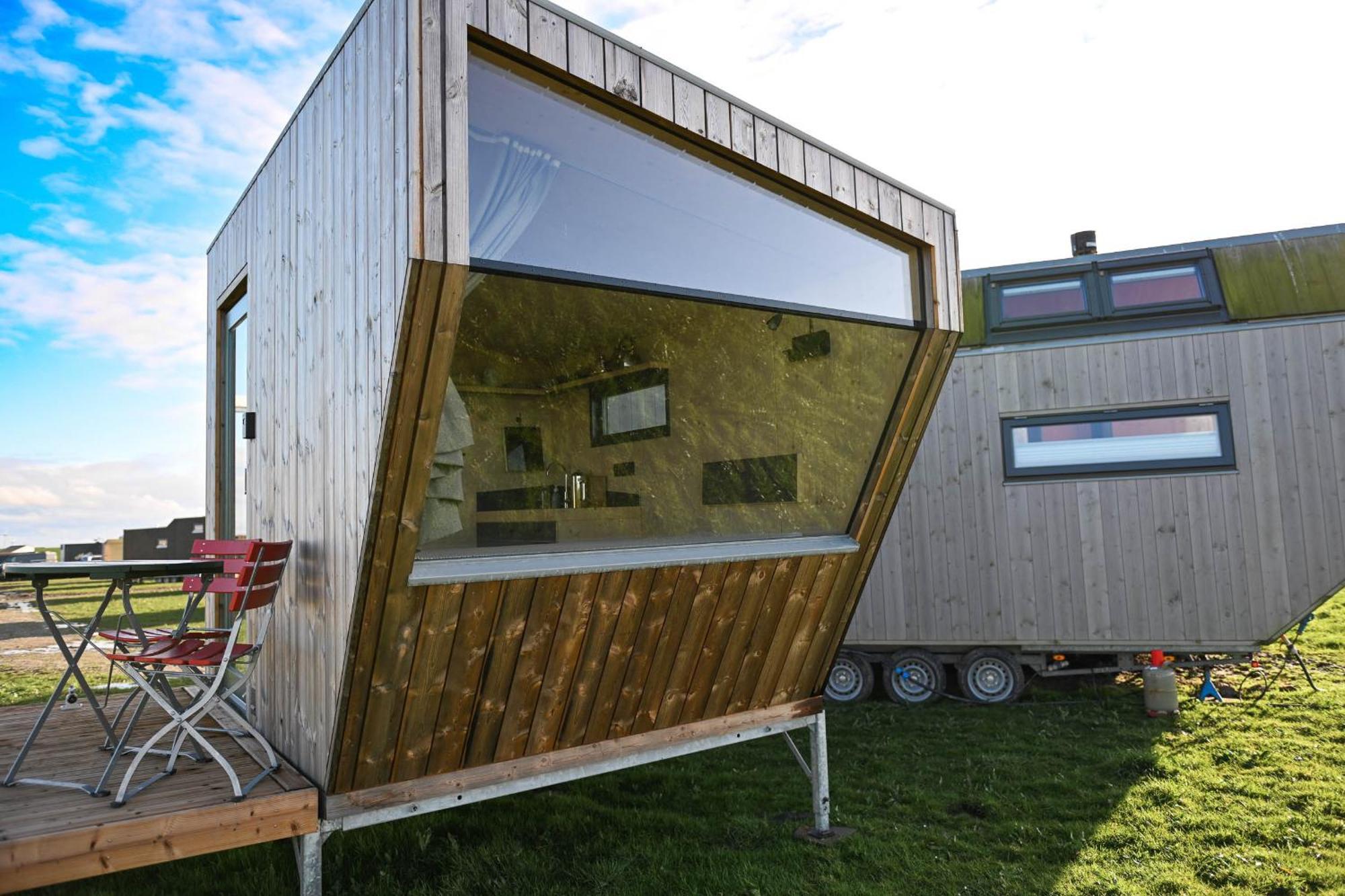 Sleep Space 22 - Green Tiny Village Harlesiel Витмунд Экстерьер фото